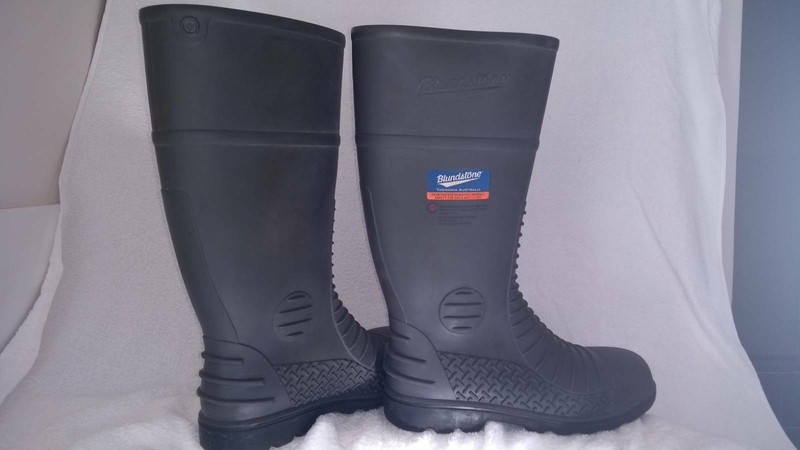 blundstone wellington boots